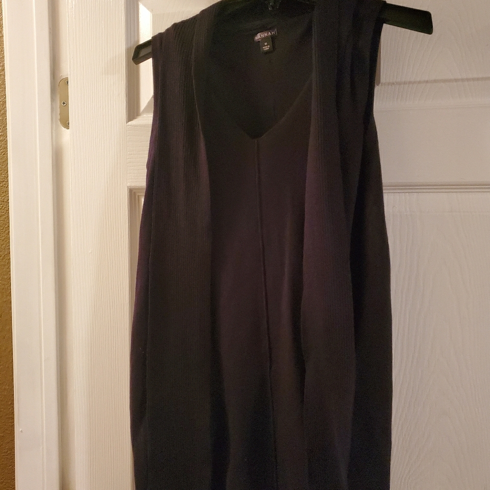 Black sweater with top tie